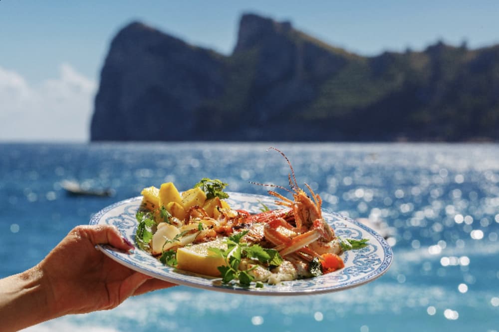 Capri by Private Boat: Luxury and Crystal-Clear Sea