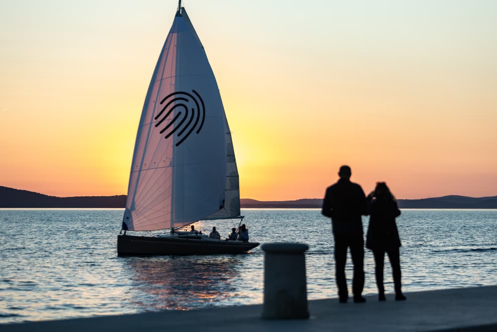 Прогулка на яхте Feel Sailing - частная прогулка на закате