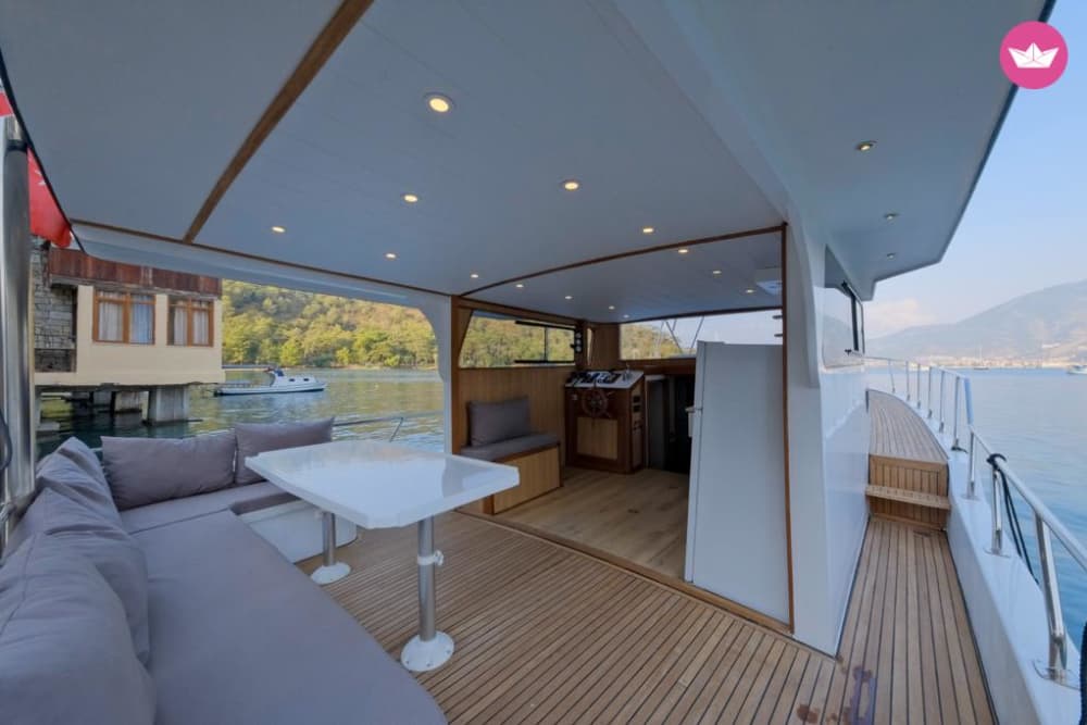 Una giornata a Tarzan Bay, Ciglik Bay e Hillside Bay.