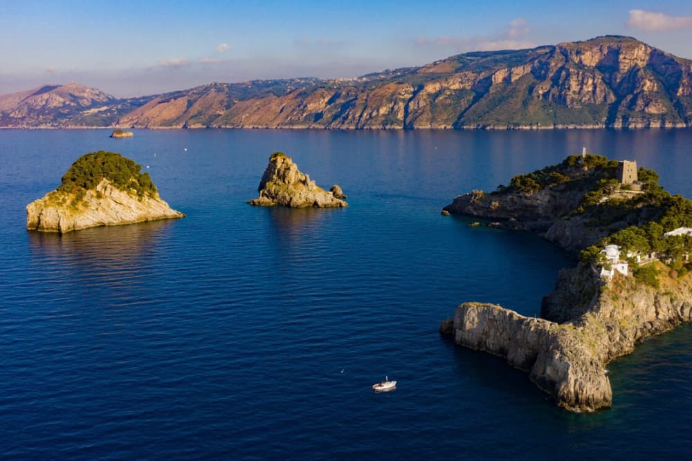 Jeanneau 6.5 WA: 4-Hour Amalfi Coast Excursion from Vietri