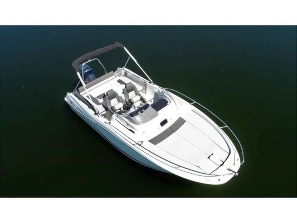Jeanneau 6.5 WA: 4-Hour Amalfi Coast Excursion from Vietri
