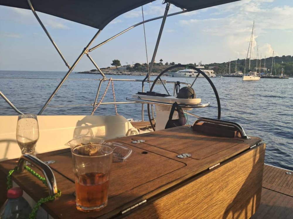 Segelbåtsdag i Nafplio: Bad, avkoppling och grekisk lunch