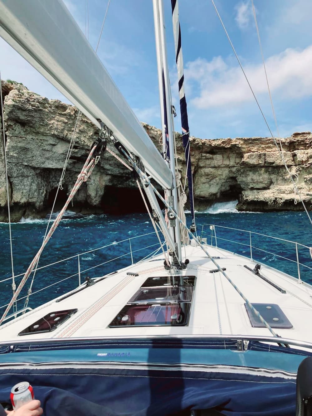 4 uur durende zonsondergangcruise vanuit Msida – Aperitief, zwemmen en uitzicht tijdens het gouden uur