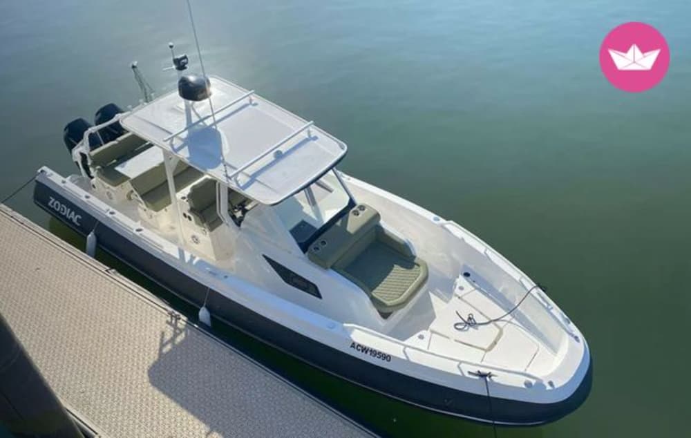 Zachód słońca nad morzem w Saint-Florent – Zodiac X9CC 500hp RIB