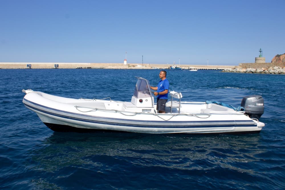 Cala Luna Daily Escape – Exclusive Gommonautica G65 Experience from Arbatax
