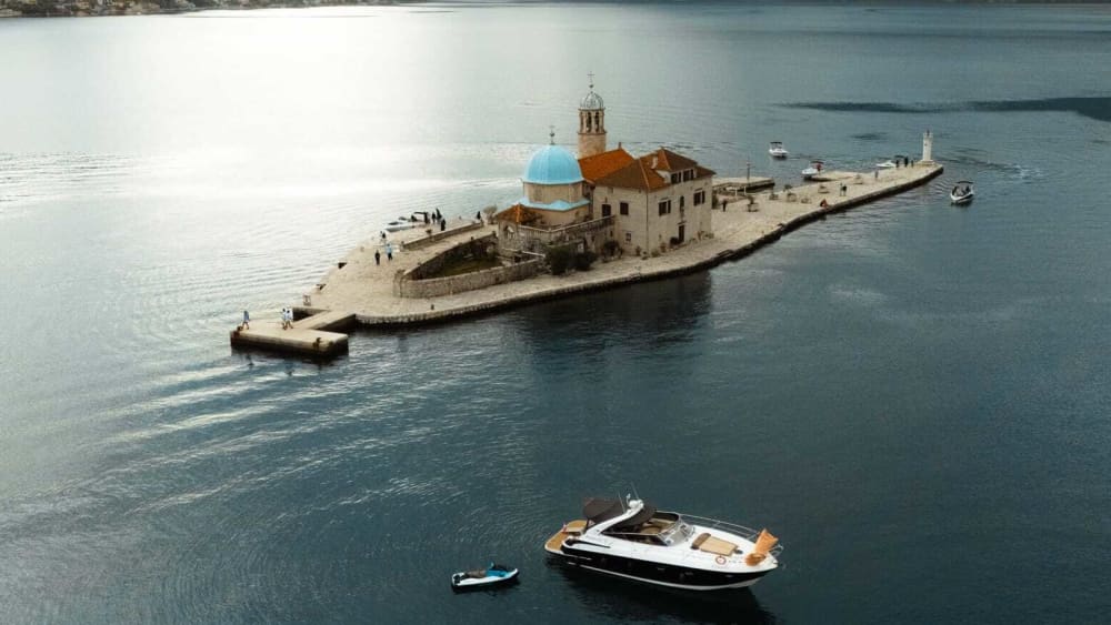 Esperienza classica in yacht italiano in Montenegro