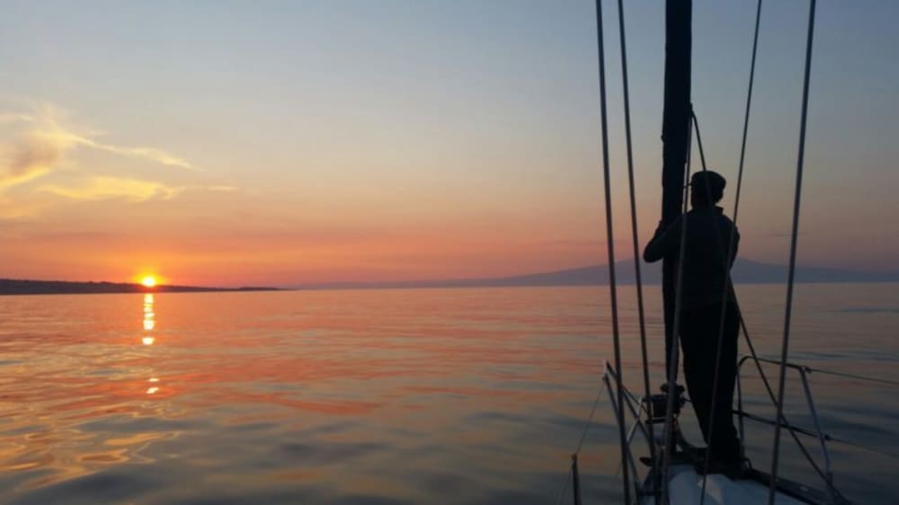 Segeltur till Riviera dei Ciclopi från Catania