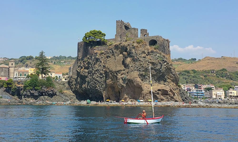 Sailing Tour of the Cyclops Riviera with Sicilian Aperitif