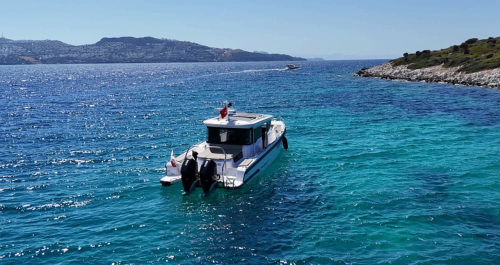 Prywatny transfer Axopar 37 z Bodrum do Mykonos