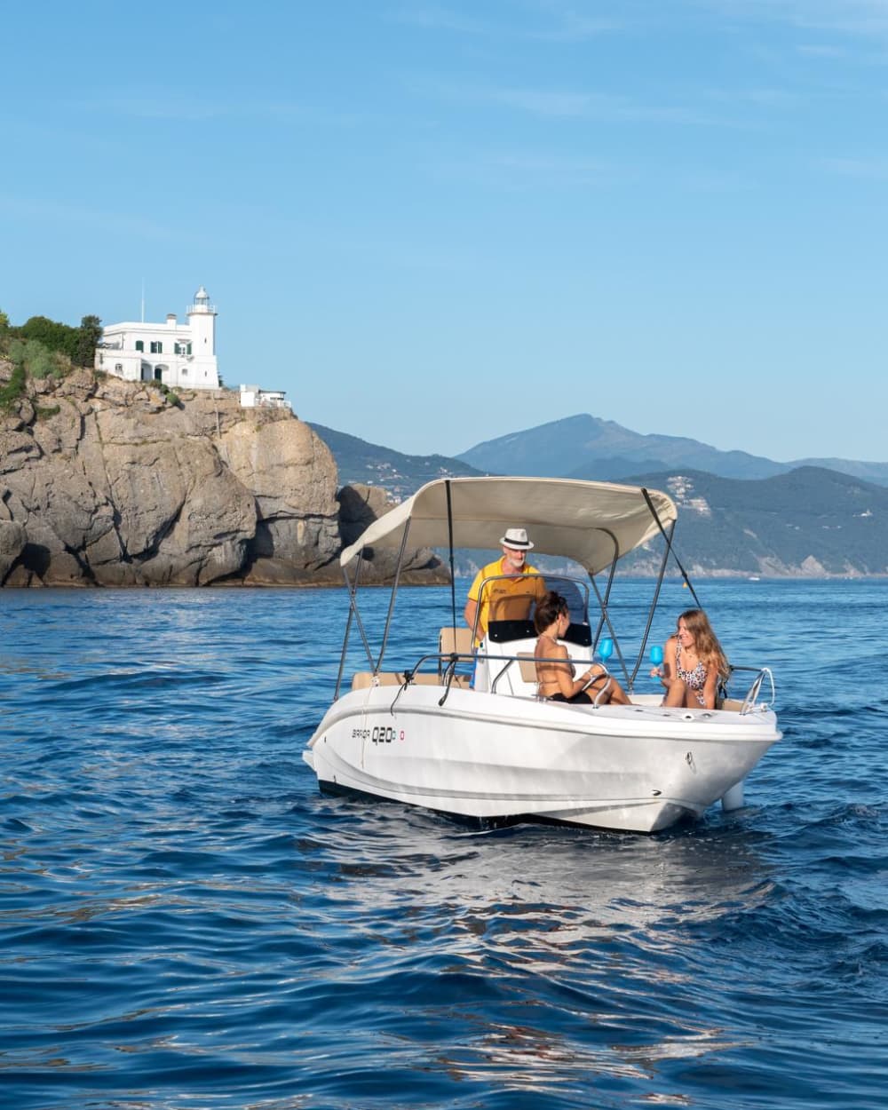 Tour de 4 horas por el golfo de Tigullio: Paraggi, Portofino y Sestri Levante