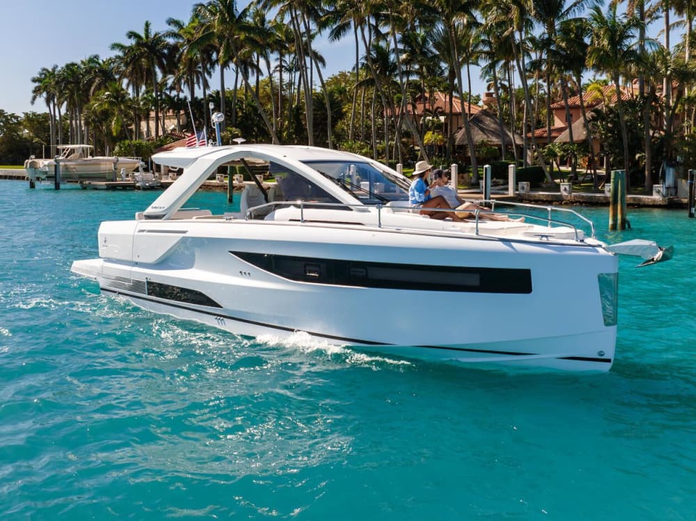Full day aboard the Jeanneau DB 37