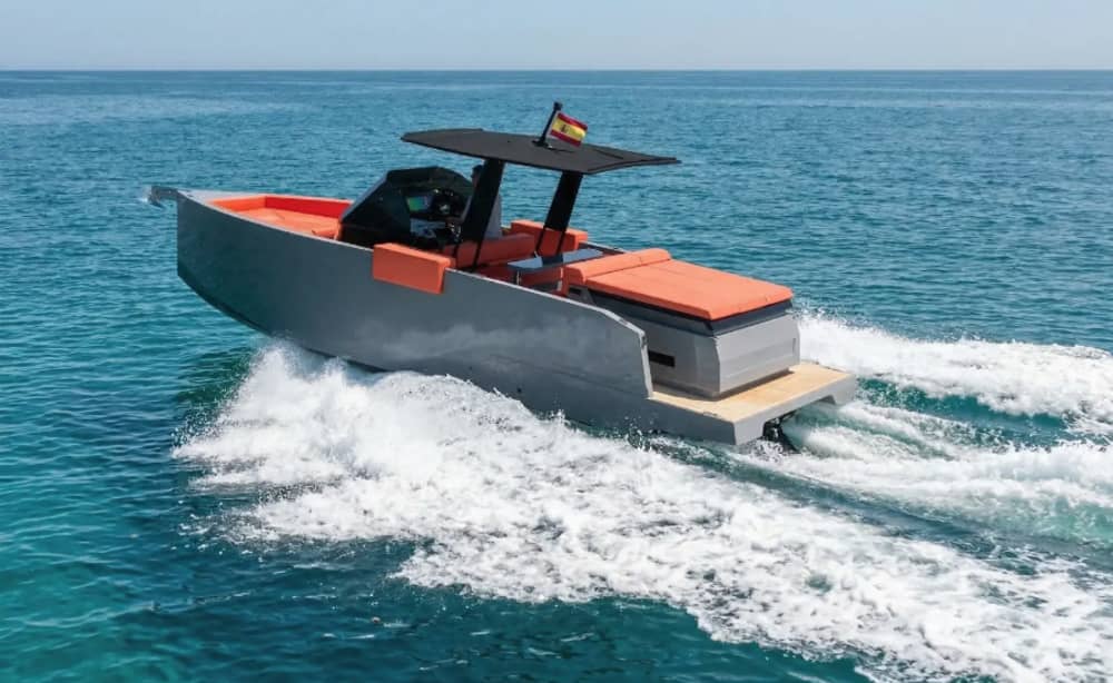Luxury day trip to Ibiza and Formentera: sunset experience | Premium charter for 9 people with captain