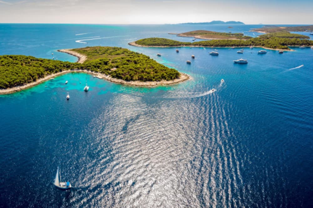 Bol, Hvar i 4 wyspy – całodniowa wycieczka łodzią