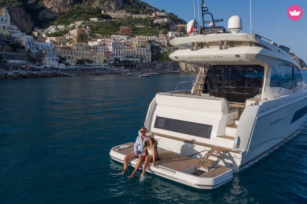 A Day Discovering Capri by Yacht