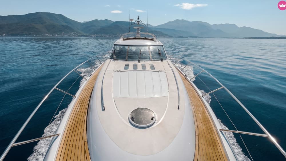 Coucher de soleil en yacht sur la Côte d'Azur