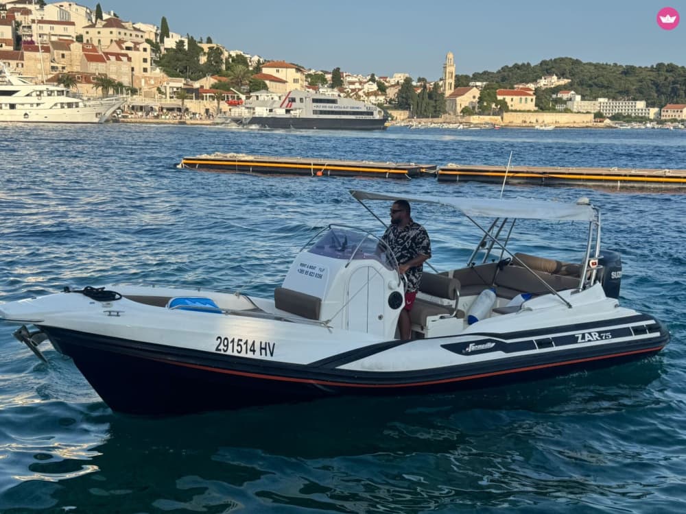 Luxury Zar Formenti 75 RIB with Skipper in Hvar – Blue Cave, Pakleni Islands & Hidden Bays