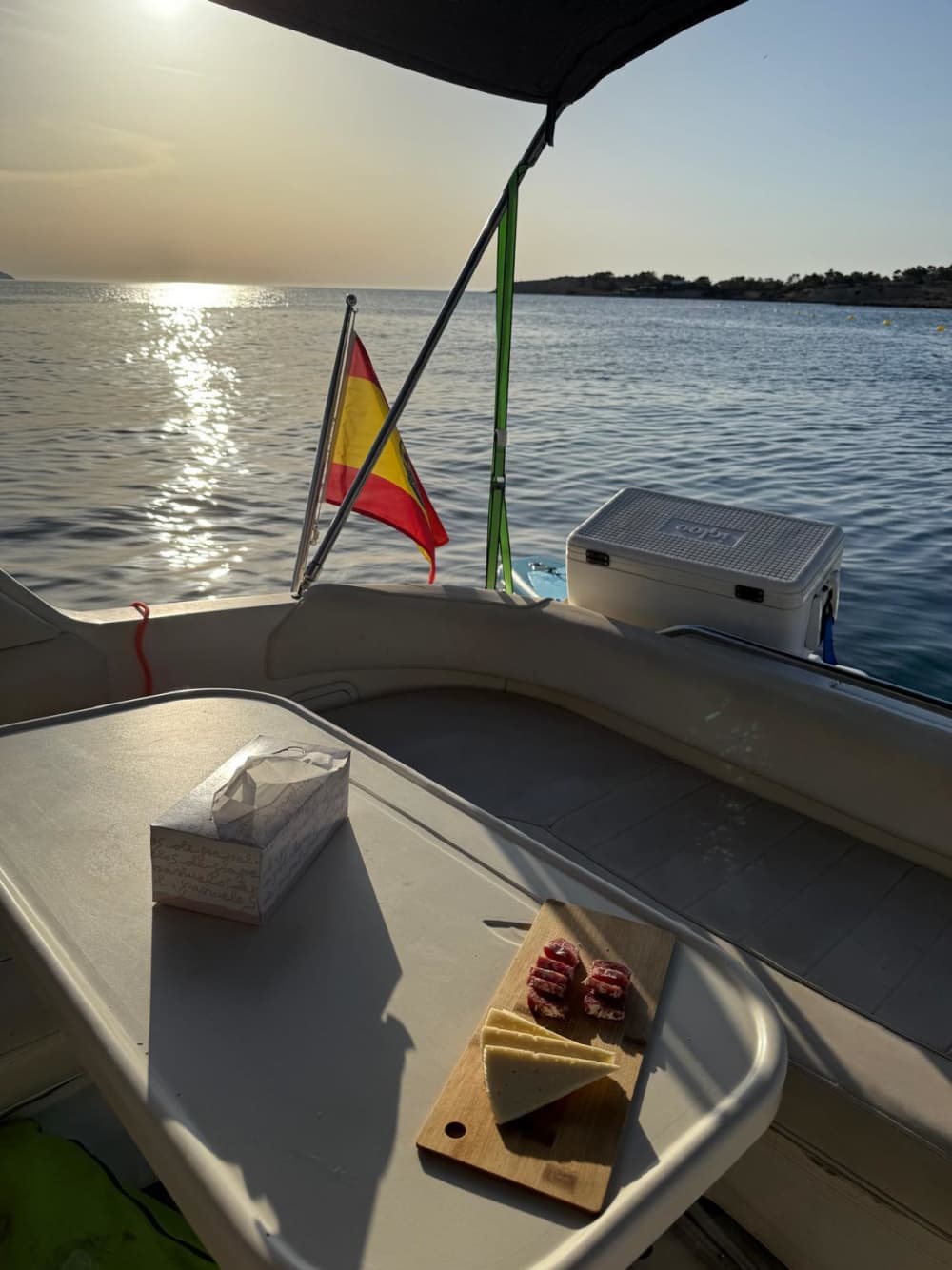 Découvrez les rivages d'Alcossebre : une excursion d'une journée complète à bord d'un bateau à moteur