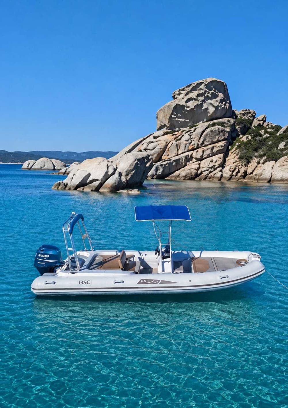 Excursion to the La Maddalena archipelago, by BSC 65 dinghy, with driver (half day, 4 hours)