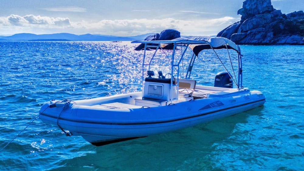 Excursion to the La Maddalena archipelago, by BSC 65 dinghy, with driver (half day, 4 hours)