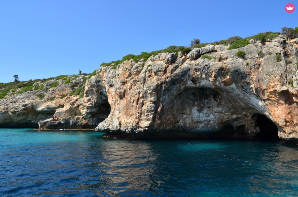 6-HOUR FAMILY EXCURSION TO EXCLUSIVE COVES