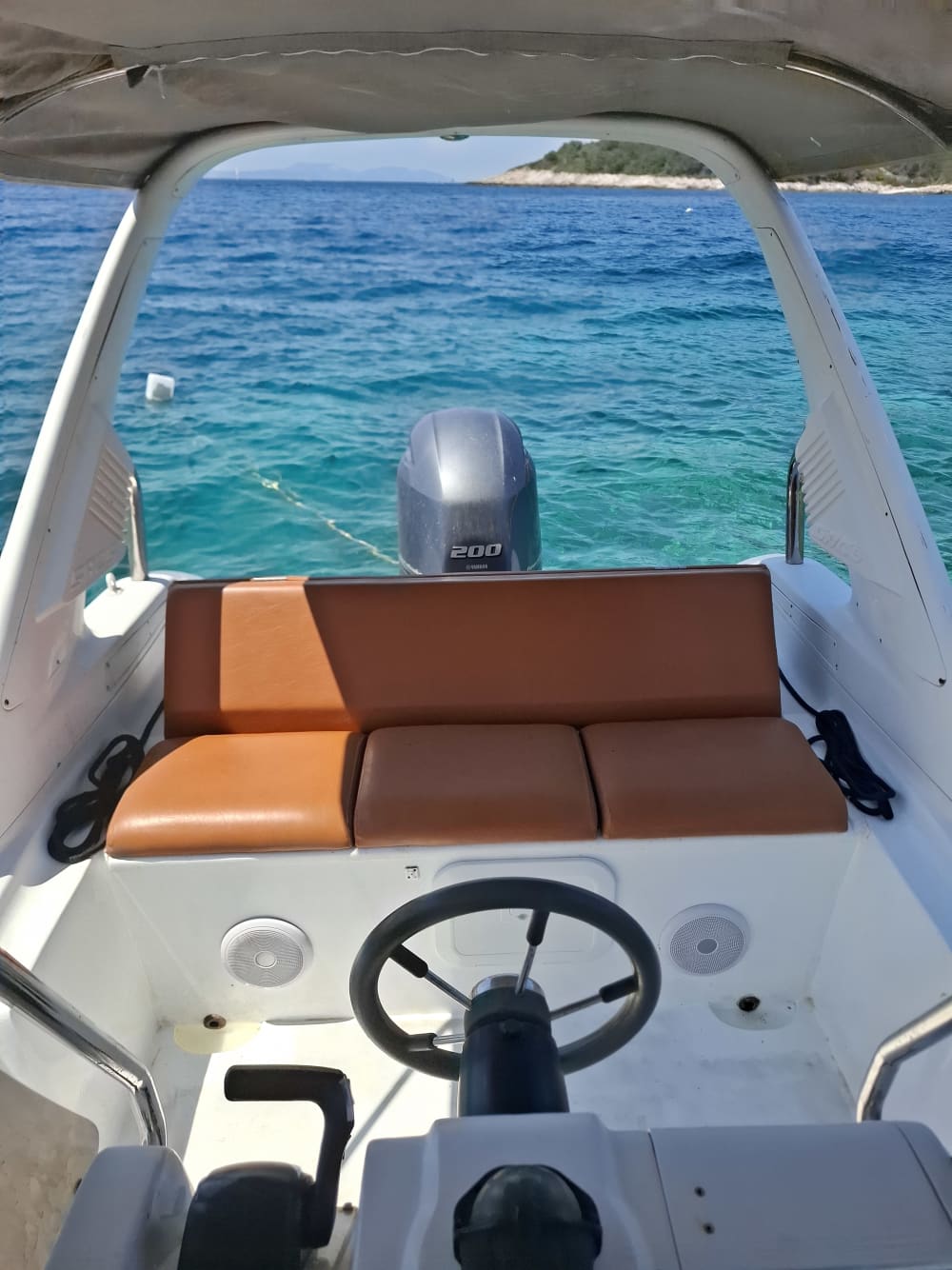 Private boat Southcoast Hvar Experience
