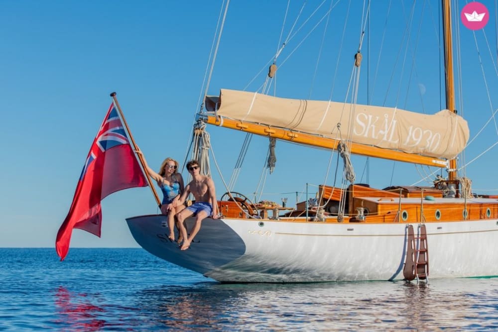Luxury Full-Day Classic Sailing Experience in Cannes