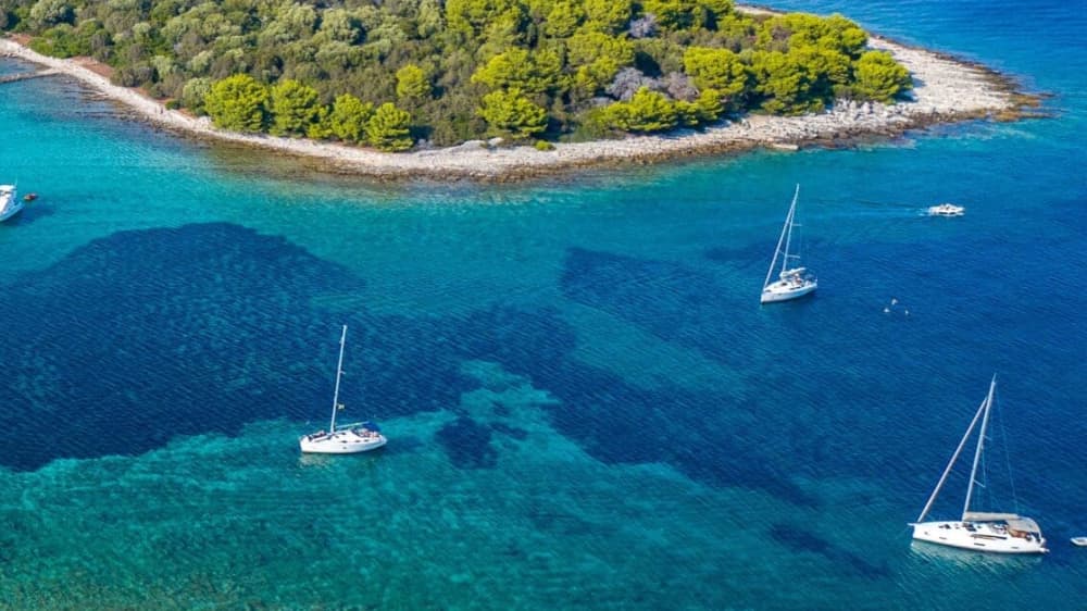 Esperienza in motoscafo | Tour della Laguna Blu e dell'isola di Šolta