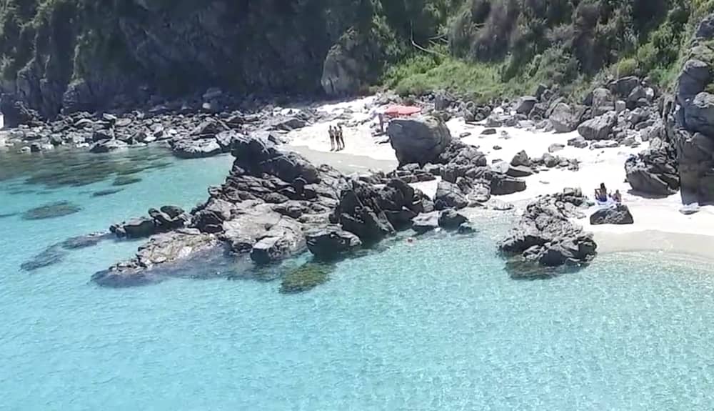 Tropea, exklusiv tur med aperitif ombord, Upptäck Costa Degli Deis underverk - FLY nytt för 2026