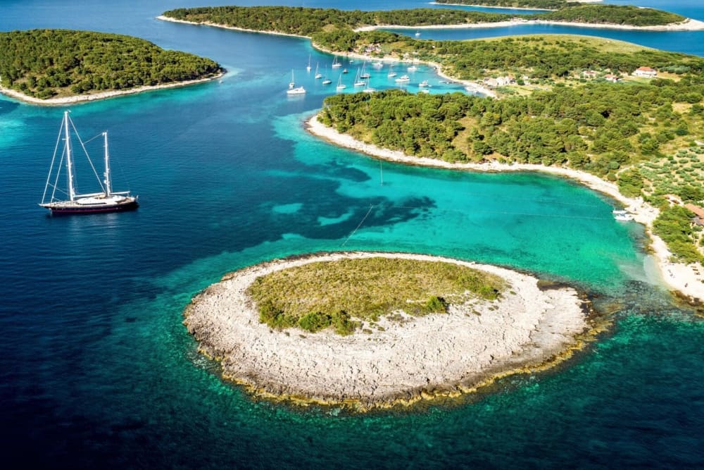 Hvar & Pakleni Islands Speedboat Tour from Split