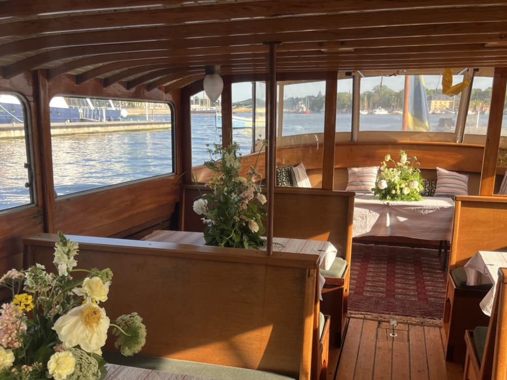Vintage Pettersson Boat Tour – 3-Hour Stockholm Cruise