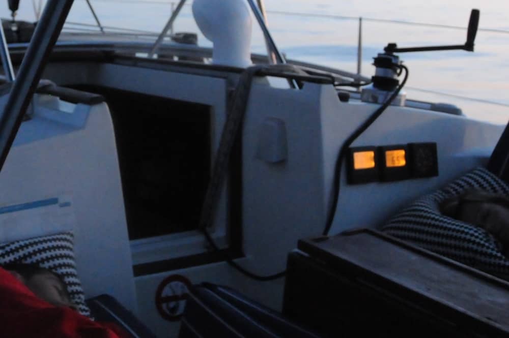 Genießen Sie einen ganzen Tag Segeln in Roda de Berà auf einem Segelboot