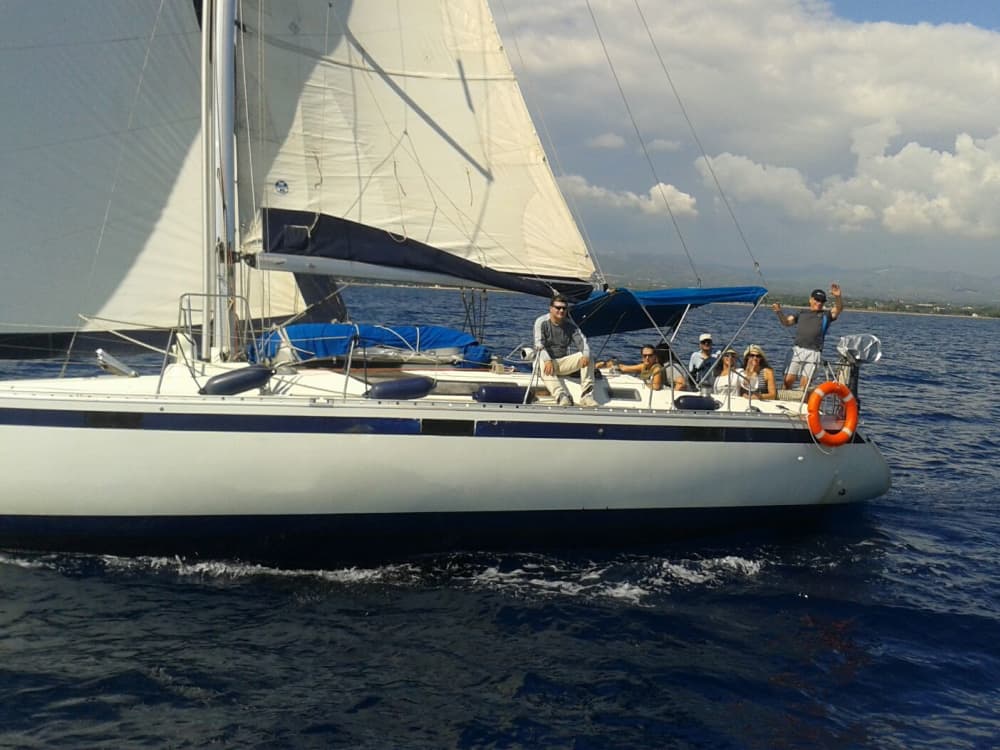 Genießen Sie einen ganzen Tag Segeln in Roda de Berà auf einem Segelboot