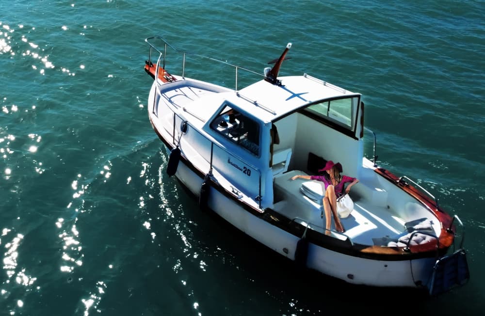 Tu día en Venecia: Alquila una lancha motora para 6 horas de descubrimiento.