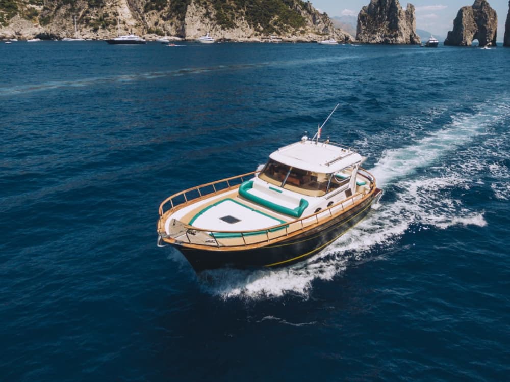 Un giorno di meraviglie: da Amalfi a Capri via mare