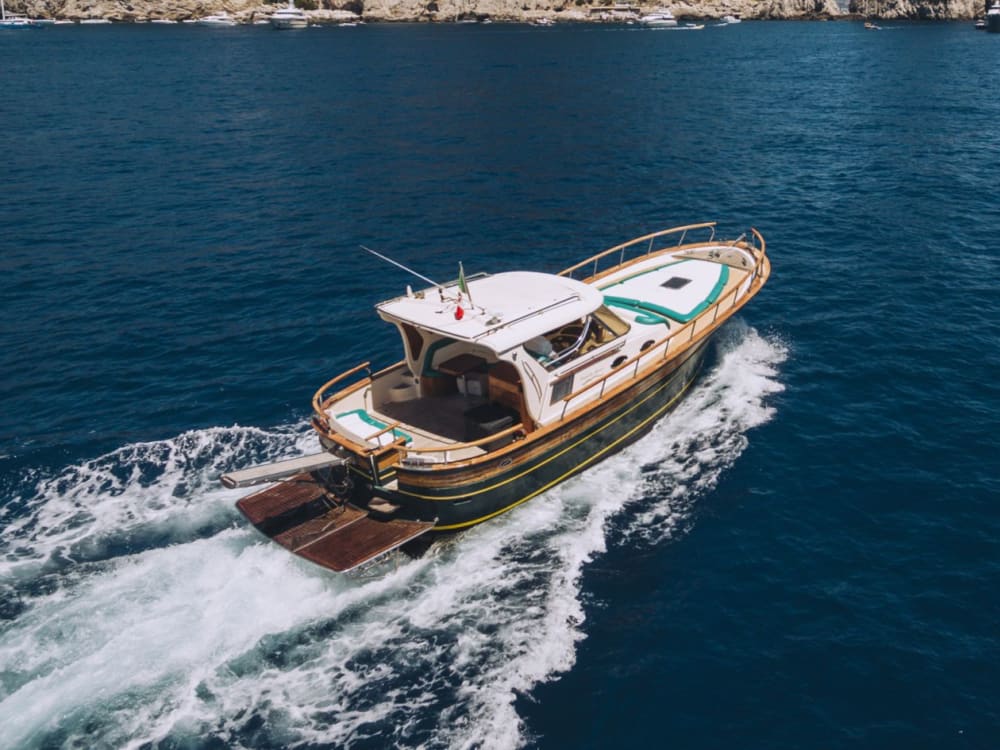 Un giorno di meraviglie: da Amalfi a Capri via mare