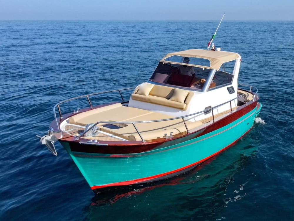 De Nápoles a Capri: Um dia de elegância insular à beira-mar