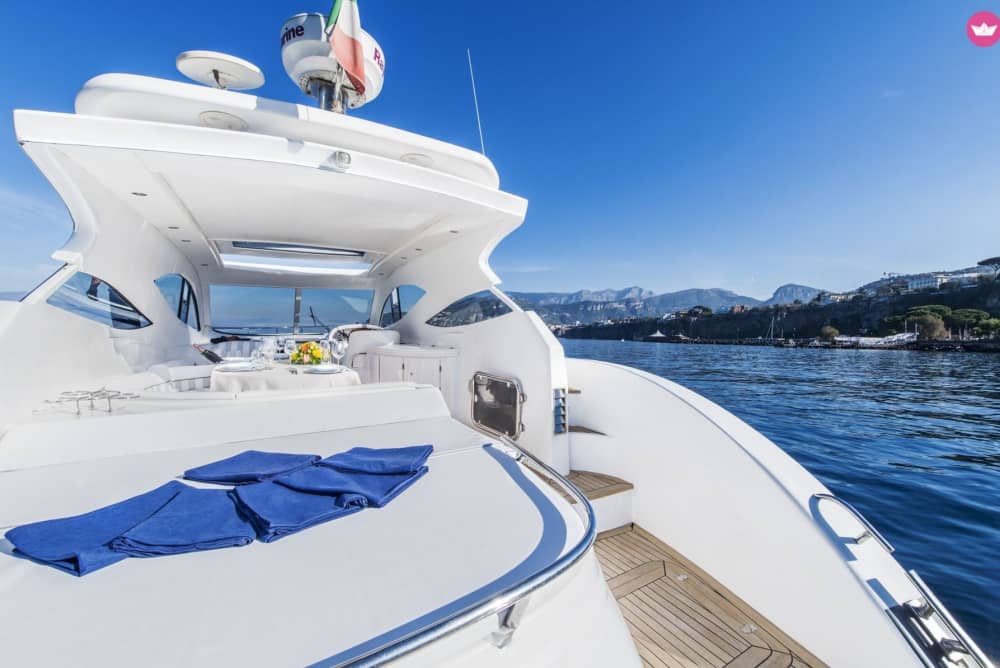 Costiera Amalfitana: una crociera privata di un giorno intero tra eleganza e scoperta