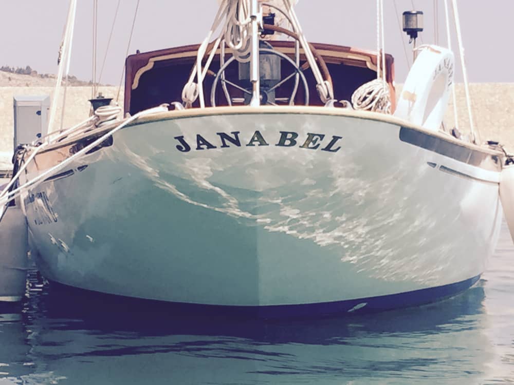 Escursione di un'intera giornata in barca a vela a Palermo.