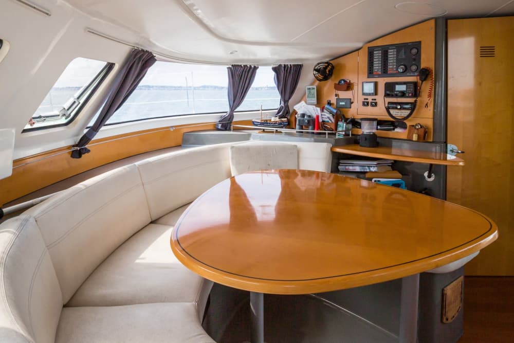 Découvrez Royan lors d'une excursion d'une journée en catamaran.