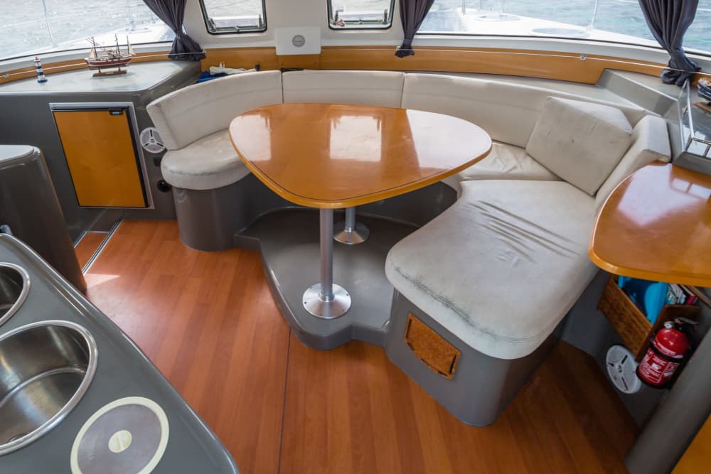 Découvrez Royan lors d'une excursion d'une journée en catamaran.