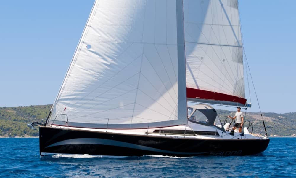 Zeiltocht rond de baai van Palma inclusief tapas en drankjes (6 uur)