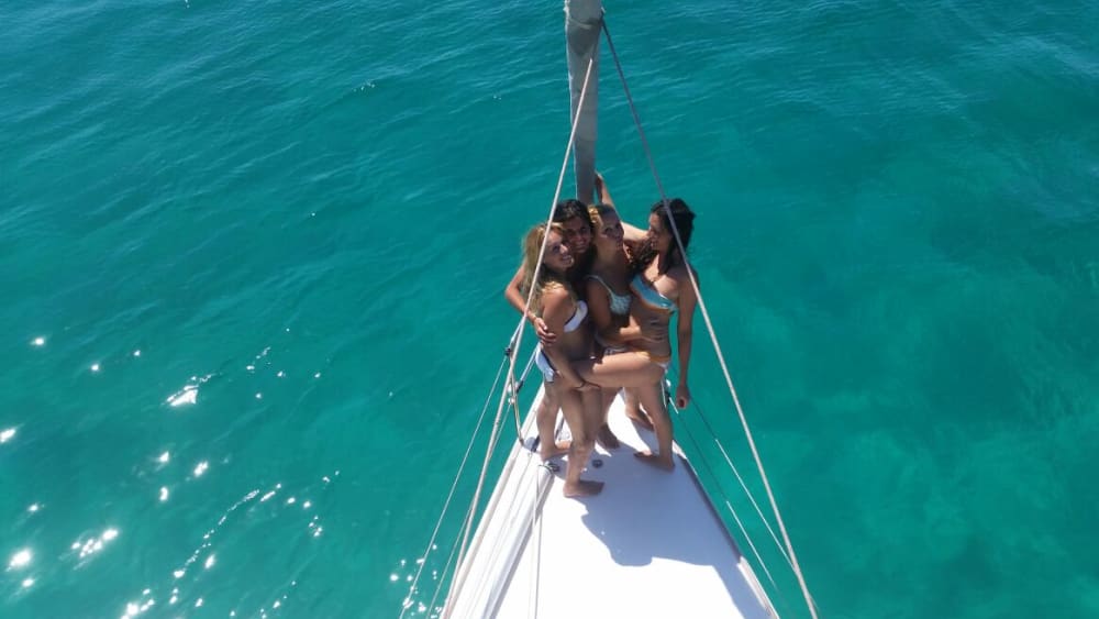 Zeiltocht rond de baai van Palma inclusief tapas en drankjes (6 uur)