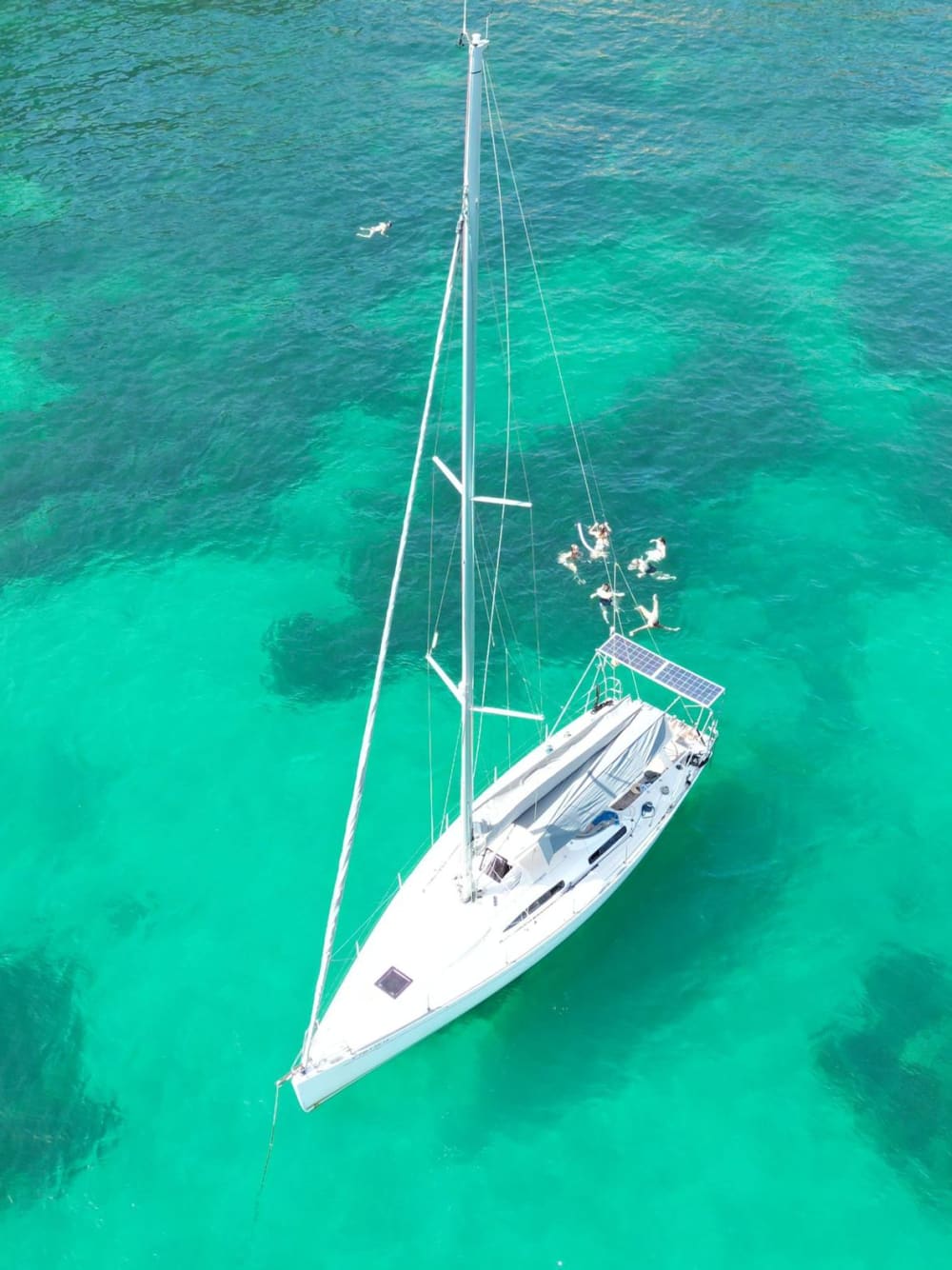 Zeiltocht rond de baai van Palma inclusief tapas en drankjes (6 uur)