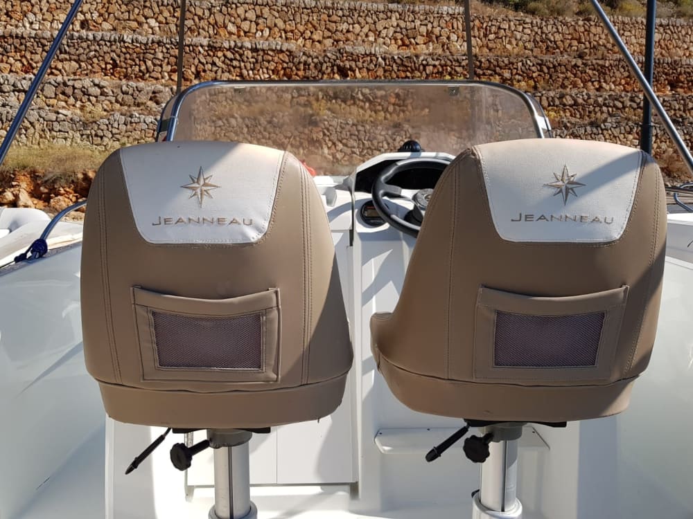 Hidden Coves of Menorca by Boat