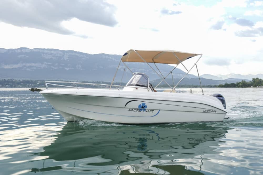Hidden Coves of Menorca by Boat