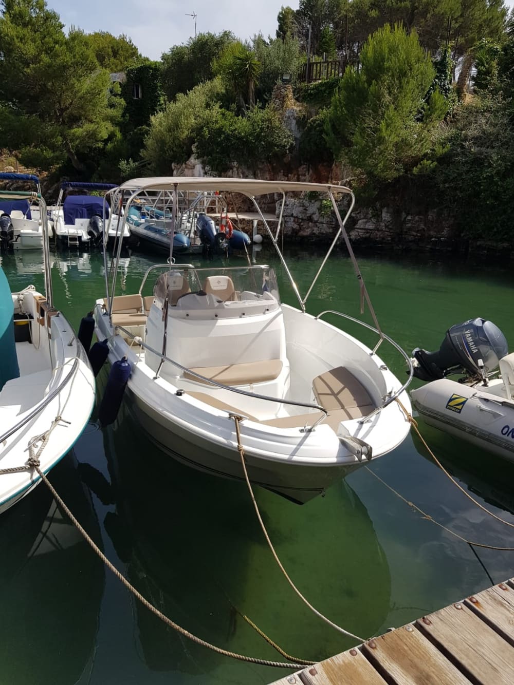Hidden Coves of Menorca by Boat