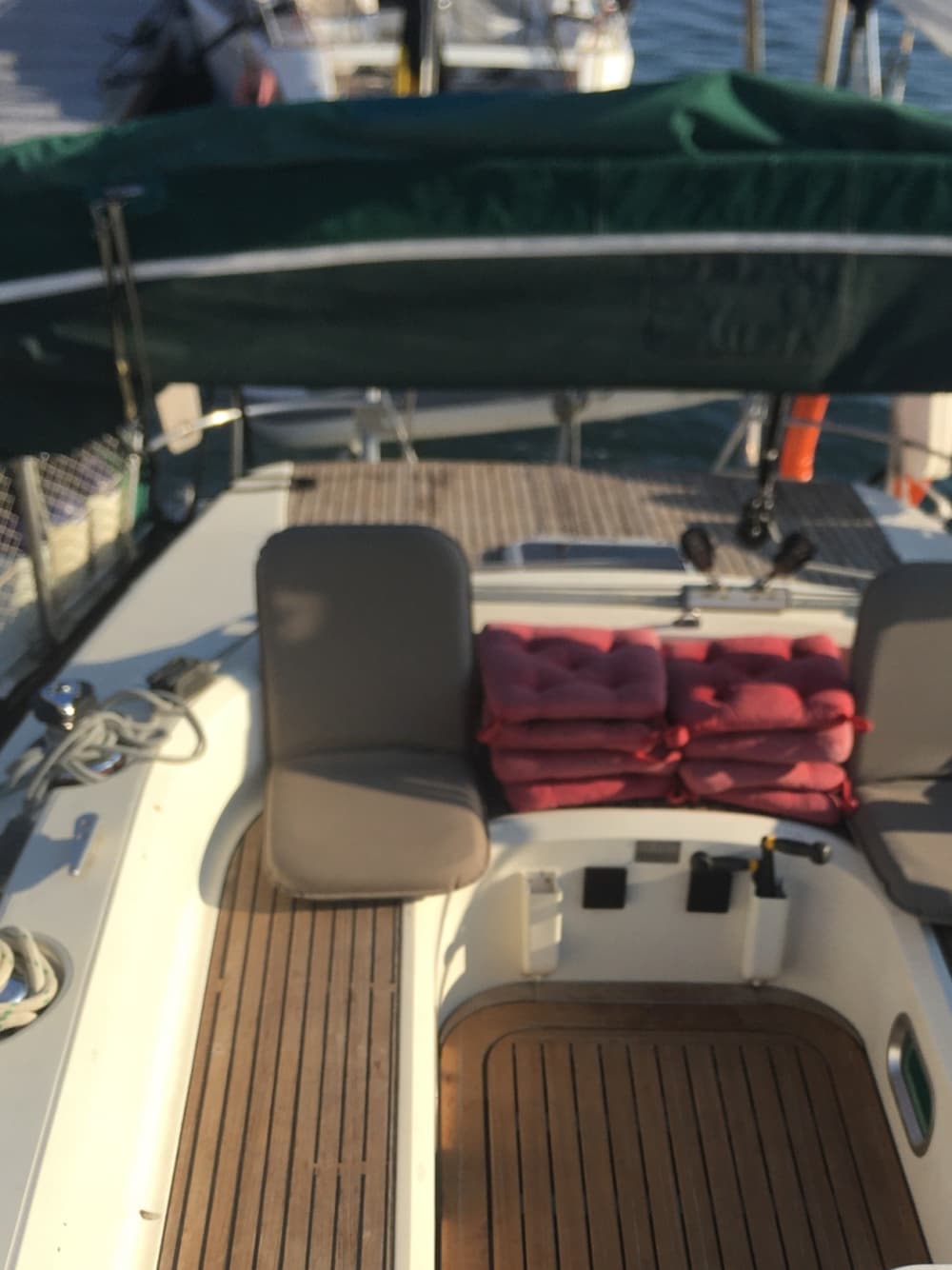 Entdecken Sie Hyères auf einem ganztägigen Segeltörn