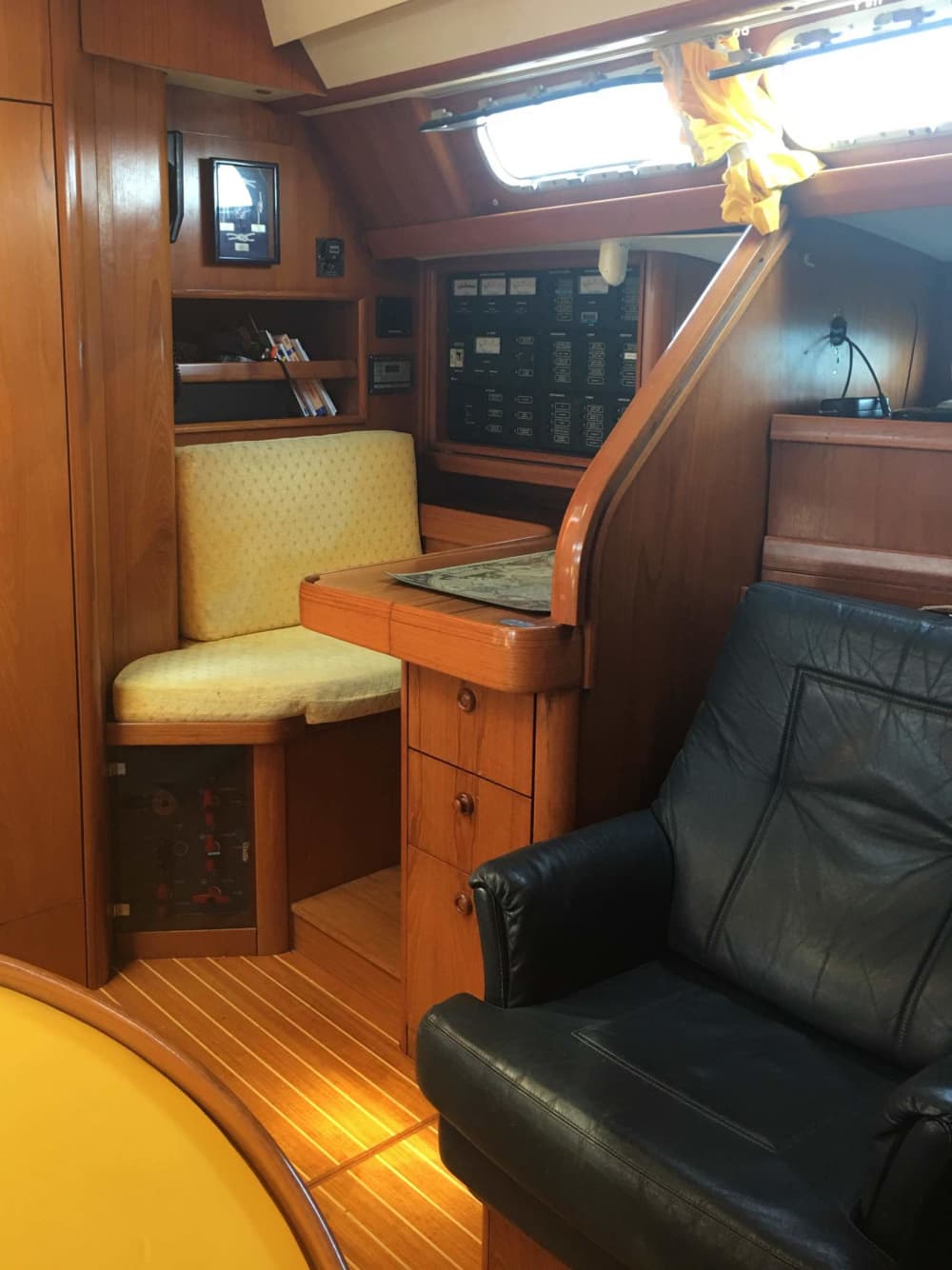 Entdecken Sie Hyères auf einem ganztägigen Segeltörn