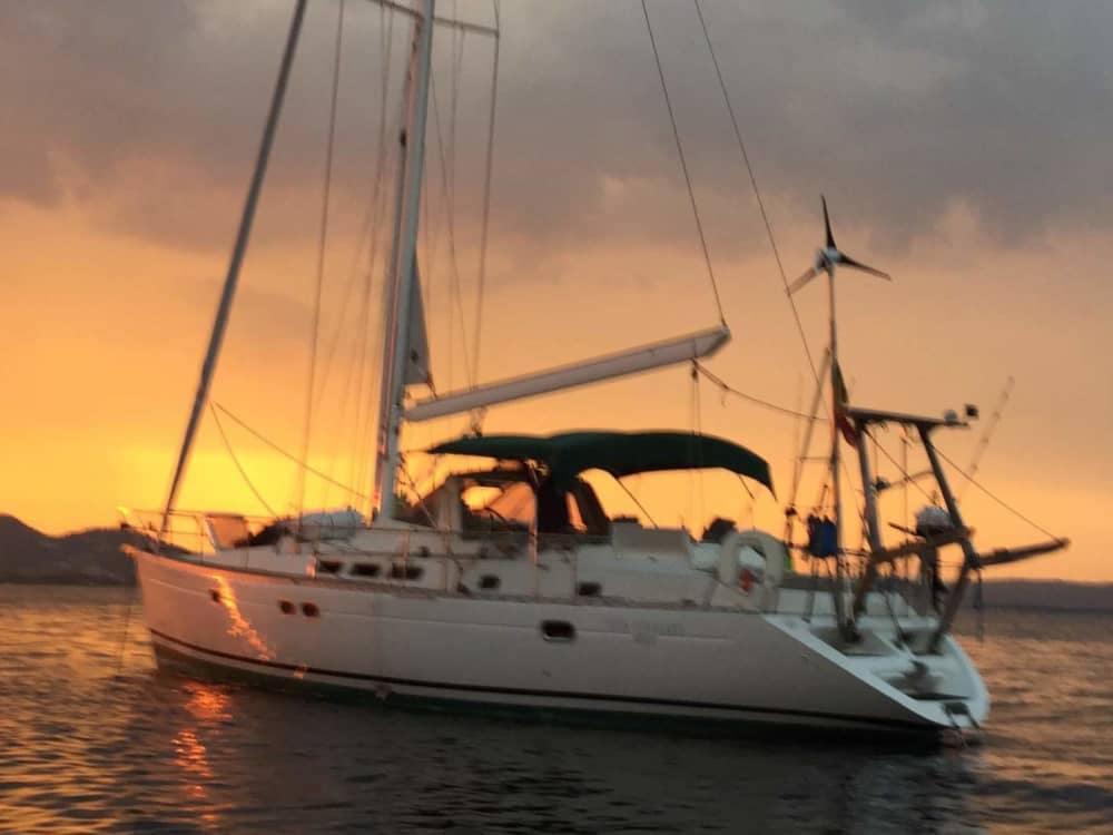 Entdecken Sie Hyères auf einem ganztägigen Segeltörn