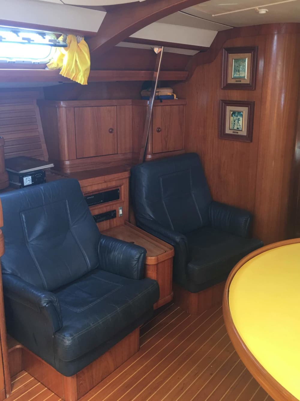 Entdecken Sie Hyères auf einem ganztägigen Segeltörn